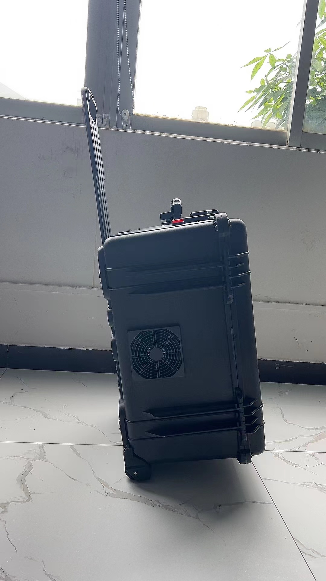 昌黎手拉箱型移动通信干扰器